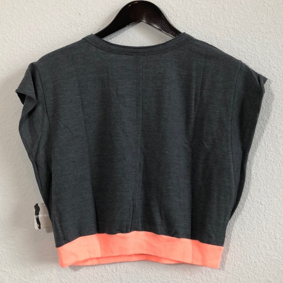 NEW! FP MOVEMENT happy camper tee - Picture 6 of 8